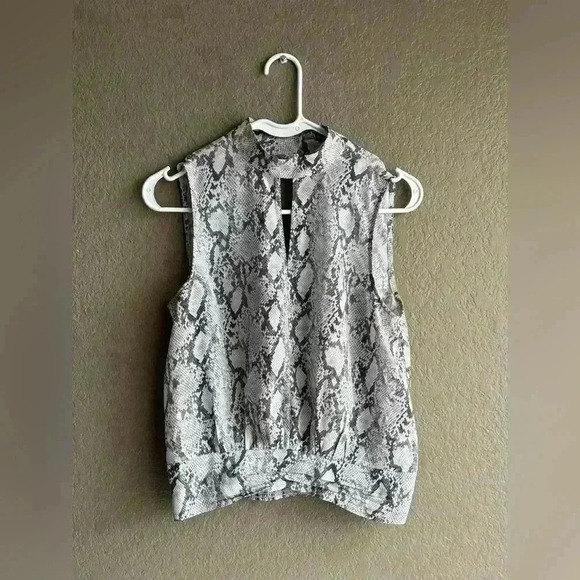 FRAME SLEEVELESS SNAKE-PRINT PARTY TOP BLOUSE SIZE XS Animal Preppy Office - Picture 2 of 9